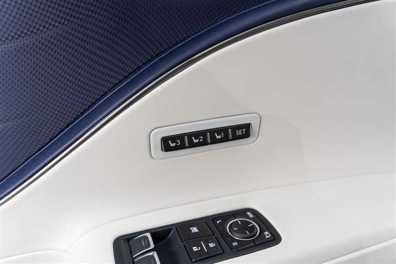 Used 2024 Lexus LC 500 Convertible RWD image 78