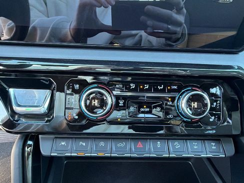 New 2026 GMC Sierra 1500 AT4X image 14