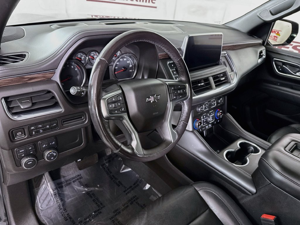 Used 2021 Chevrolet Tahoe Z71 w/ Luxury Package AWD/4WD image 19