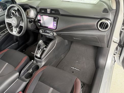 Used 2025 Nissan Versa SR w/ Trunk Package image 31