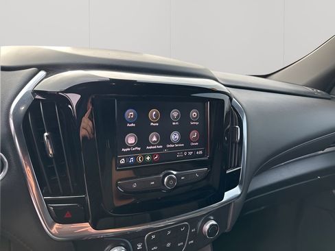 Used 2023 Chevrolet Traverse LT image 34