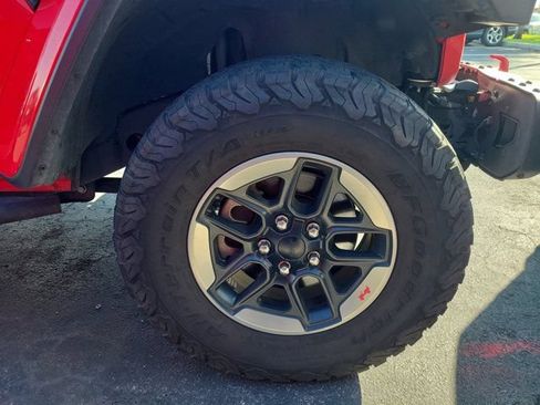 Used 2019 Jeep Wrangler Rubicon AWD/4WD image 2