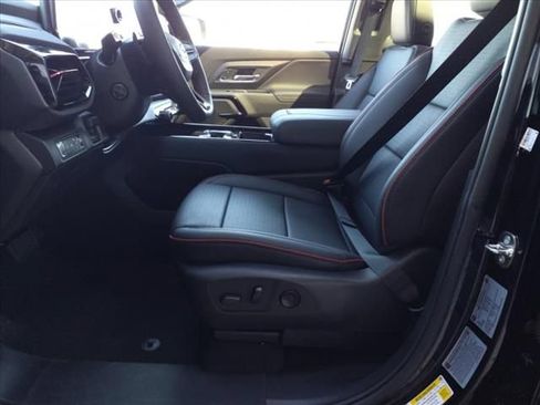 New 2024 Chevrolet Silverado EV RST AWD/4WD image 9