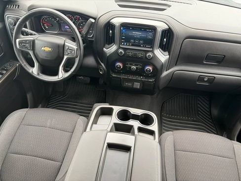 Used 2022 Chevrolet Silverado 1500 LT AWD/4WD image 36