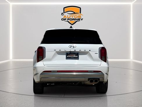 Used 2024 Hyundai Palisade Calligraphy AWD/4WD image 3