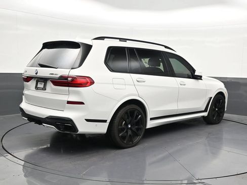 Used 2022 BMW X7 xDrive40i w/ M Sport Package AWD/4WD image 5