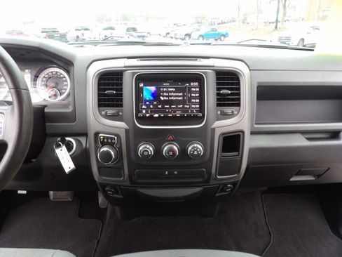 Used 2017 RAM 1500 Express image 23