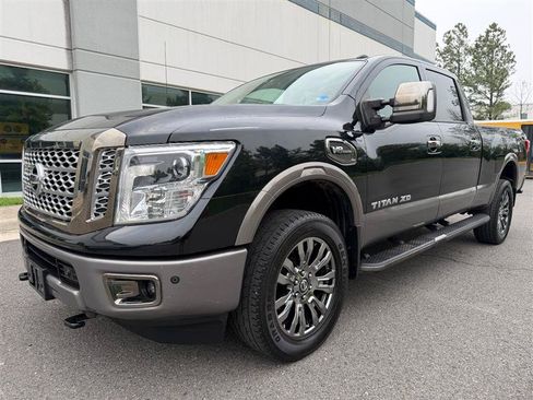 Used 2019 Nissan Titan Platinum Reserve w/ Platinum Utility Package AWD/4WD image 2