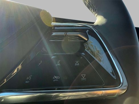 New 2026 Cadillac Lyriq V image 16