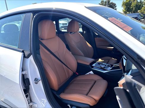 Used 2023 BMW i4 eDrive40 w/ Premium Package RWD image 29