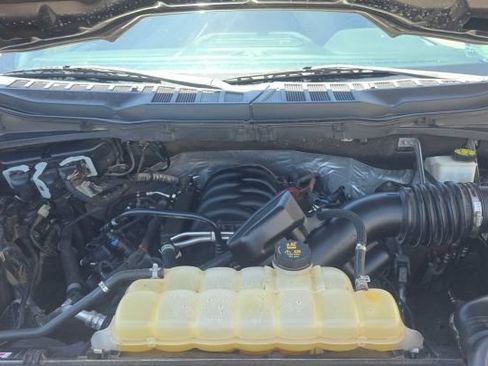 Used 2022 Ford F150 Lariat w/ FX4 Off-Road Package AWD/4WD image 3