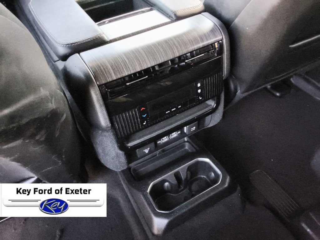 Used 2024 Jeep Wagoneer Series II AWD/4WD image 24