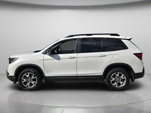 Certified 2023 Honda Passport TrailSport image 4