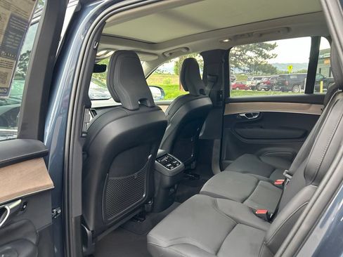 Used 2025 Volvo XC90 B6 Plus AWD/4WD image 19