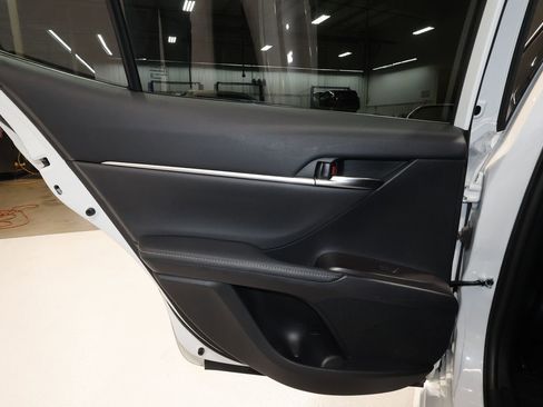 Used 2023 Toyota Camry XSE image 19