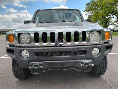Used 2009 HUMMER H3 w/ Chrome Appearance Package AWD/4WD image 11