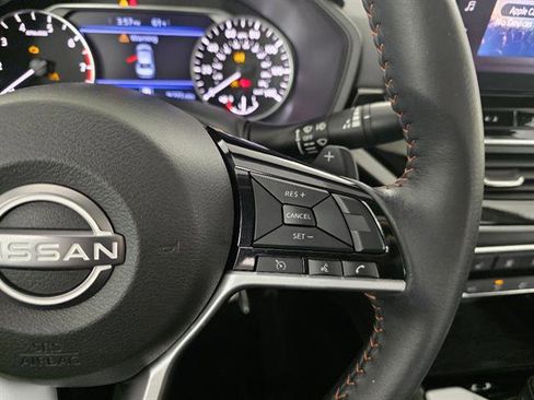 Used 2024 Nissan Altima 2.5 SR w/ SR Premium Package image 29