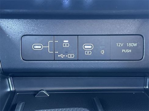 Used 2025 Hyundai Sonata Limited image 16