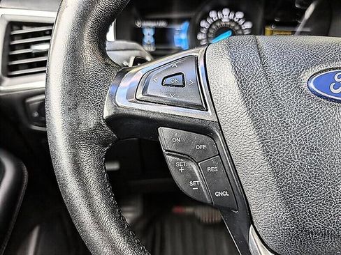 Used 2016 Ford Edge Titanium AWD/4WD image 19