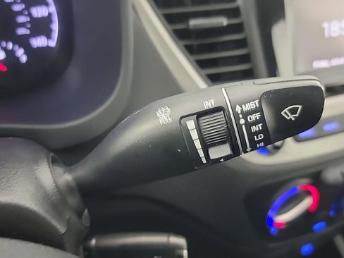 Used 2020 Hyundai Accent SE image 26