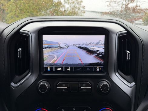 Used 2020 Chevrolet Silverado 1500 LT Trail Boss image 23