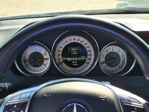 Used 2013 Mercedes-Benz C 250 Sedan image 20