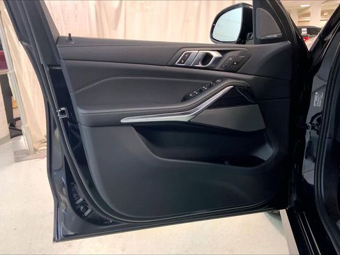 New 2026 BMW X5 xDrive40i w/ M Sport Package image 10