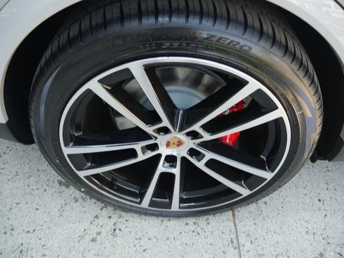 New 2026 Porsche Cayenne S AWD/4WD image 15