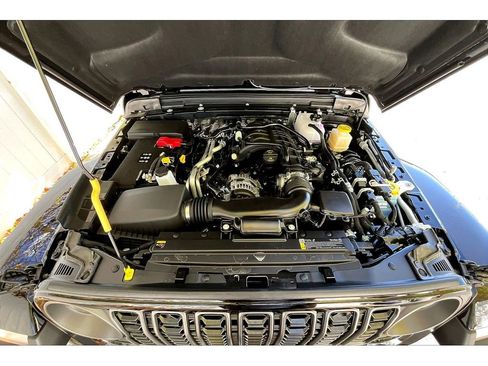 New 2026 Jeep Gladiator Sport image 12