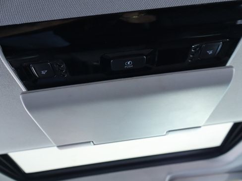 Used 2015 GMC Sierra 3500 Denali w/ Duramax Plus Package image 36