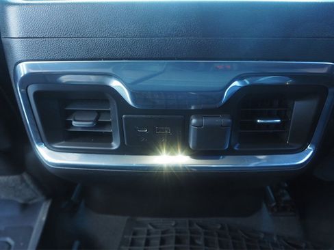 Used 2022 Chevrolet Silverado 3500 High Country image 21