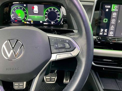 Used 2024 Volkswagen Atlas Cross Sport SEL Premium R-Line image 28