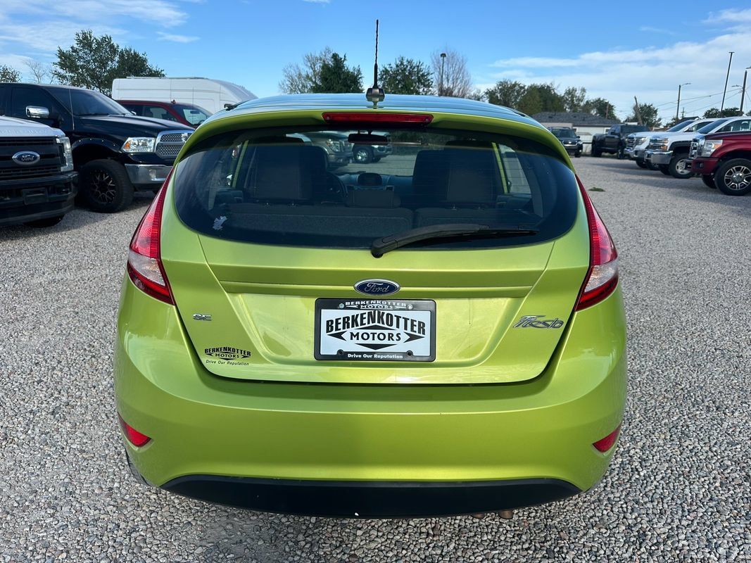 Used 2011 Ford Fiesta SE w/ 203A Rapid Spec Order Code FWD image 9