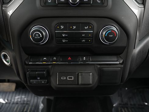 Used 2023 Chevrolet Silverado 1500 W/T w/ WT Value Package AWD/4WD image 18