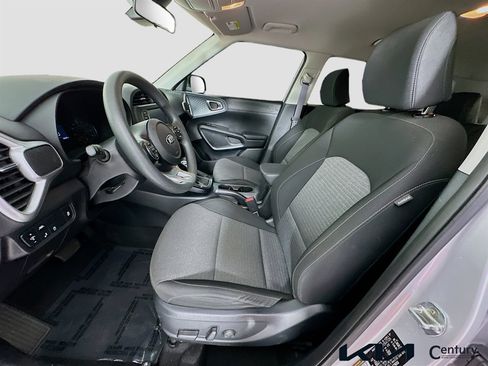 Used 2021 Kia Soul S FWD image 19