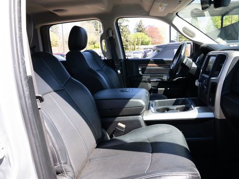 Used 2018 RAM 1500 Laramie w/ Convenience Group AWD/4WD image 25
