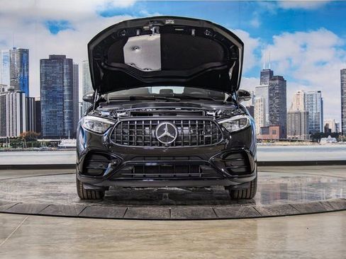 Used 2026 Mercedes-Benz GLC 43 AMG 4MATIC image 4