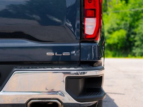 Used 2020 GMC Sierra 1500 SLE w/ X31 Off-Road Package AWD/4WD image 10