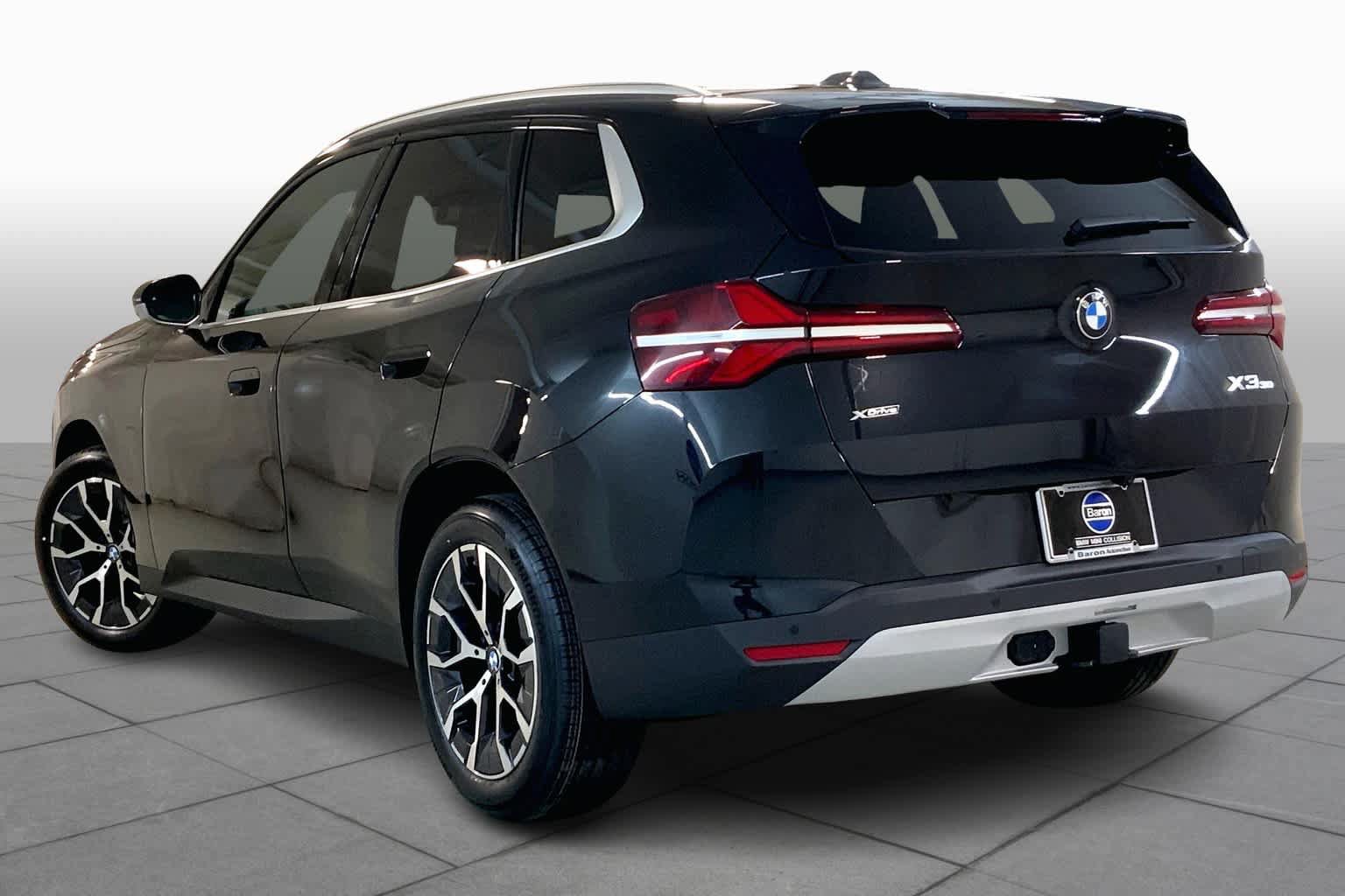 Used 2025 BMW X3 xDrive30i w/ Premium Package AWD/4WD image 12