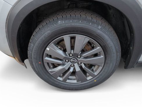 Used 2025 Nissan Pathfinder SV FWD image 28