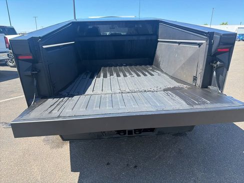 Used 2024 Tesla Cybertruck Cyberbeast AWD/4WD image 26