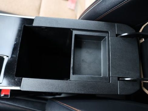 Used 2025 Chevrolet Equinox ACTIV w/ Convenience Package III image 32