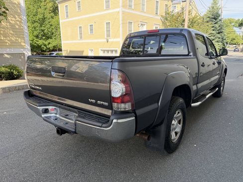 Used 2011 Toyota Tacoma 4x4 Double Cab w/ SR5 Pkg #2 image 6