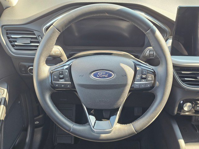 Used 2024 Ford Escape Platinum AWD/4WD image 25