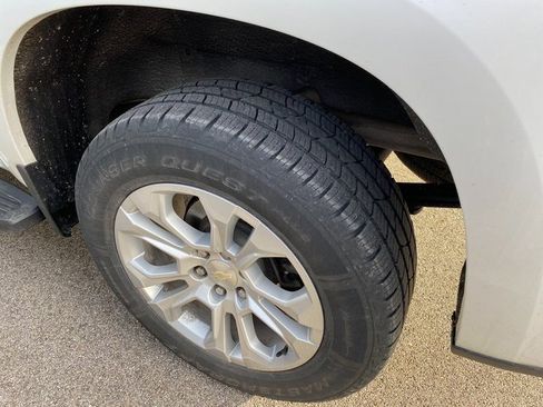 Used 2022 Chevrolet Silverado 1500 LTZ w/ LTZ Convenience Package II image 9