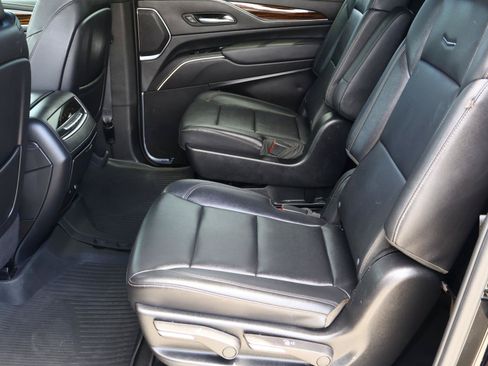 Certified 2023 Cadillac Escalade ESV Luxury RWD image 26