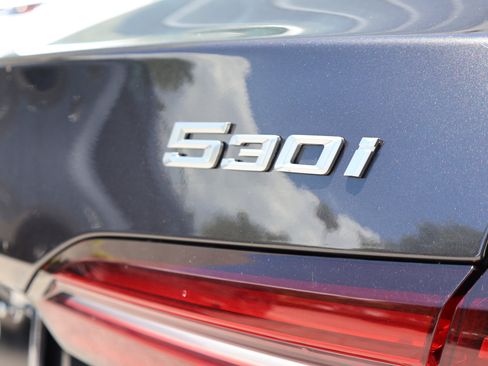 Used 2025 BMW 530i RWD image 9