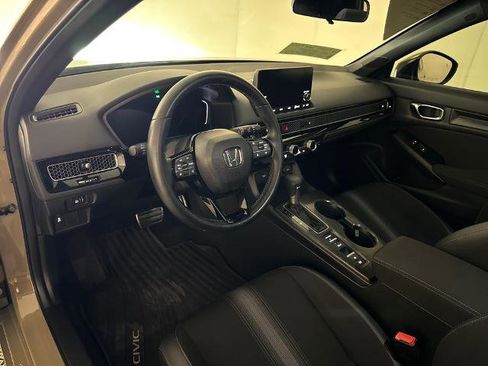 Used 2025 Honda Civic Sport image 5