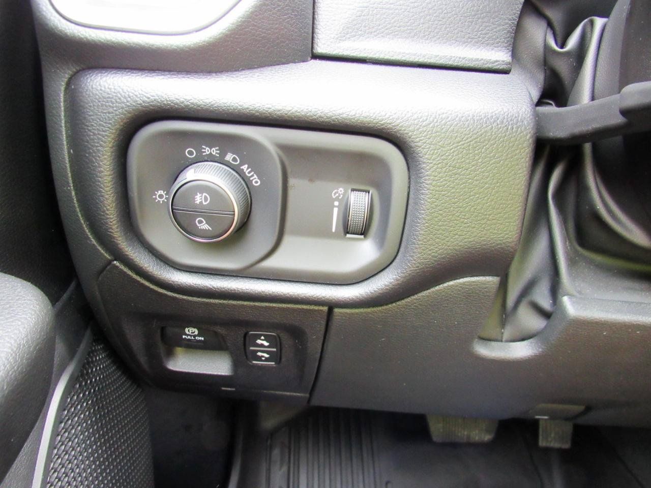 Used 2022 RAM 1500 Big Horn AWD/4WD image 20