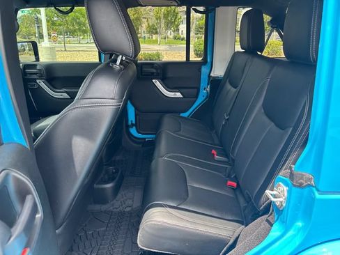 Used 2017 Jeep Wrangler Unlimited Sahara w/ Quick Order Package 24E Chief AWD/4WD image 16